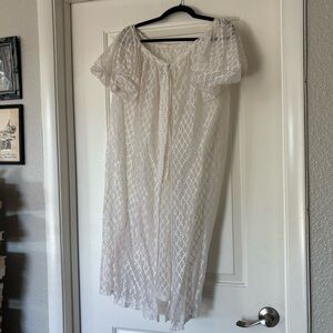 Vintage Lisette babydoll dressing gown lingerie negligees white puff sleeve